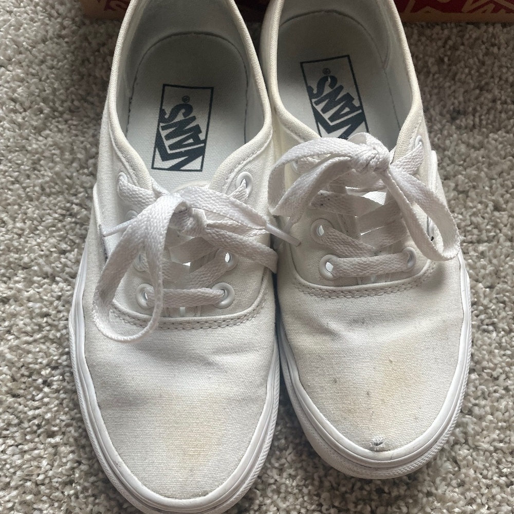 Low top vans lace-up